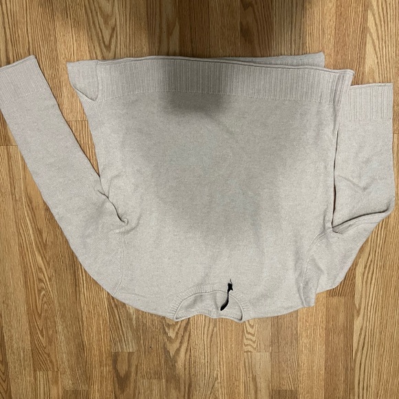 Jenni Kayne Everyday Sweater Oatmeal Cream Cashmere Blend Pullover Size Small - Picture 5 of 9